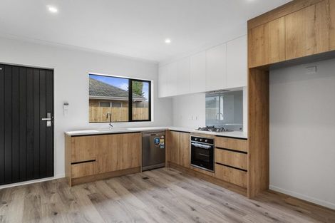 Photo of property in 324u2 Cambridge Road, Hillcrest, Hamilton, 3216
