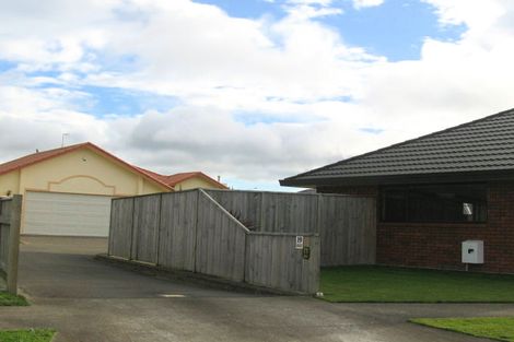 Photo of property in 19 Sycamore Crescent, Fitzherbert, Palmerston North, 4410