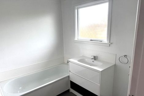 Photo of property in 320a Avonhead Road, Avonhead, Christchurch, 8042