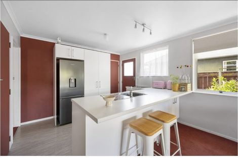 Photo of property in 1/2 Trigg Crescent, Taradale, Napier, 4112