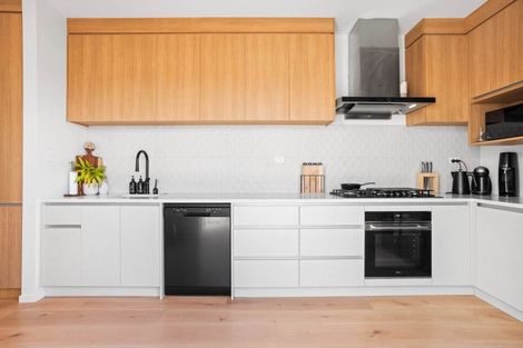 Photo of property in 22 Puhikawa Street, Massey, Auckland, 0614