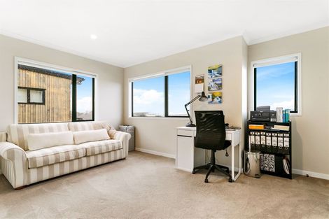 Photo of property in 12 Pheasant Lane, Hobsonville, Auckland, 0616