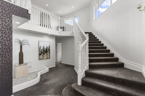 Photo of property in 9 Nathan Close, Somerville, Auckland, 2014