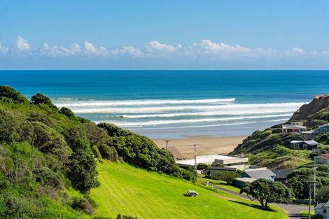Photo of property in 28 Kelly Street, Baylys Beach, Dargaville, 0377