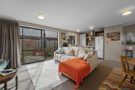 Photo of property in 108u9 Old Farm Road, Hamilton East, Hamilton, 3216