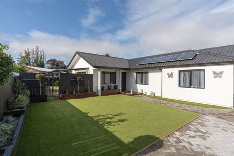 Photo of property in 14 Aldershot Place, Nawton, Hamilton, 3200