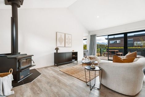 Photo of property in 23 Matipo Street, Wanaka, 9305