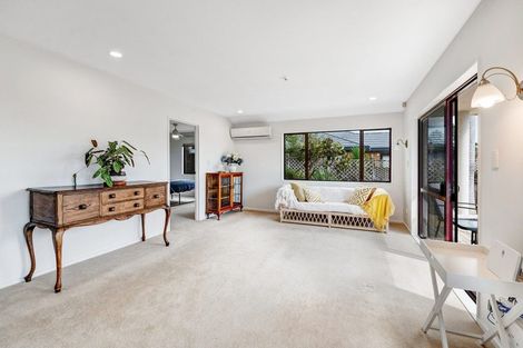 Photo of property in 19 Palmgreen Court, Stanmore Bay, Whangaparaoa, 0932