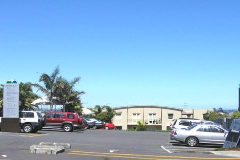 Photo of property in 10/168 Mokoia Road, Chatswood, Auckland, 0626