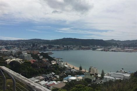 Photo of property in 50 Palliser Road, Roseneath, Wellington, 6011