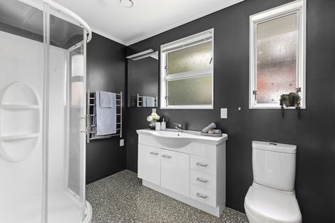 Photo of property in 20a Marina Grove, Hutt Central, Lower Hutt, 5010