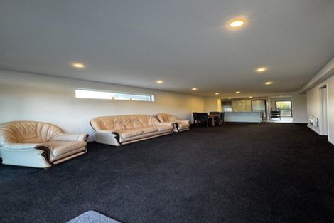 Photo of property in 4/272 Marine Parade, New Brighton, Christchurch, 8061