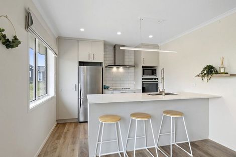 Photo of property in 94 Mirikau Road, Warea, New Plymouth, 4381
