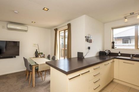 Photo of property in 65a Cleveland Street, Edgeware, Christchurch, 8013