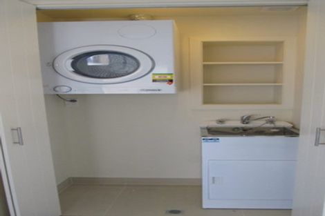 Photo of property in 9a Linden Avenue, Tawa, Wellington, 5028