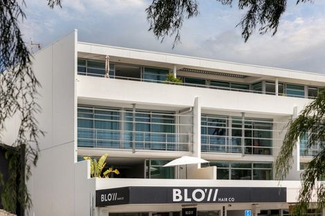 Photo of property in Palm Cove Apartments, 201/6 Tawa Street, Mount Maunganui, 3116