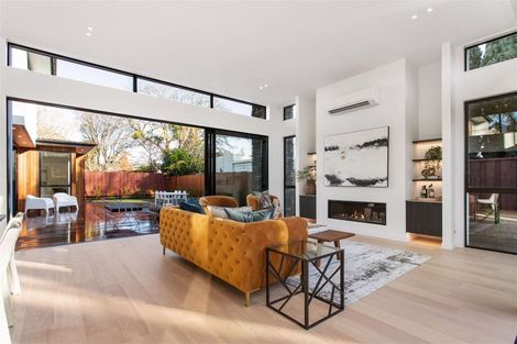 Photo of property in 99a Fendalton Road, Fendalton, Christchurch, 8014