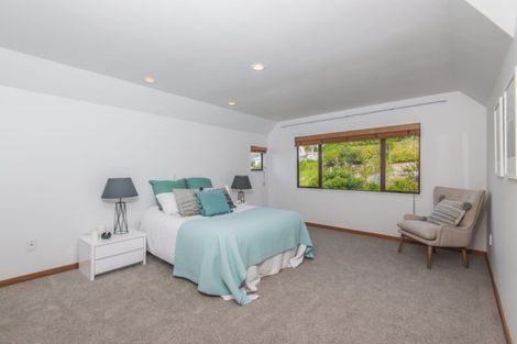 Photo of property in 13 Ramphal Terrace, Khandallah, Wellington, 6035