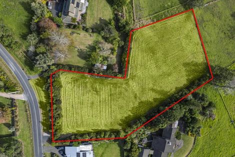 Photo of property in 13 Vaughans Road, Okura, Albany, 0792