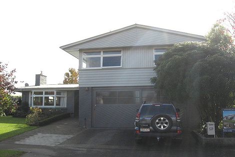 Photo of property in 12 Powell Crescent, Ilam, Christchurch, 8041