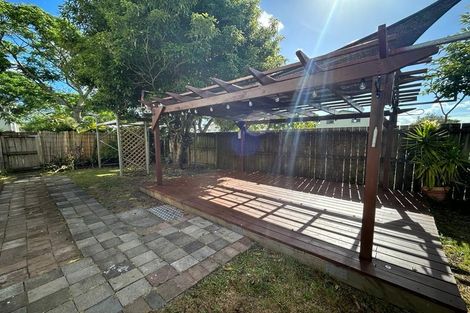 Photo of property in 17 Kora Avenue, Ranui, Auckland, 0612