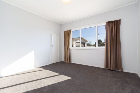 Photo of property in 11 Cochrane Street, Fairy Springs, Rotorua, 3015