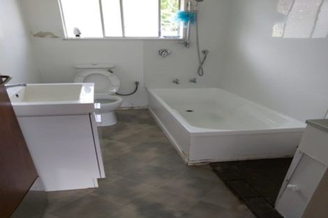 Photo of property in 10f3 Rawson Street, Tawa, Wellington, 5028