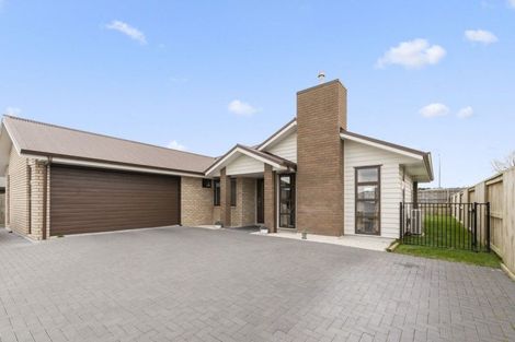 Photo of property in 38 Huka Heights Drive, Rangatira Park, Taupo, 3330