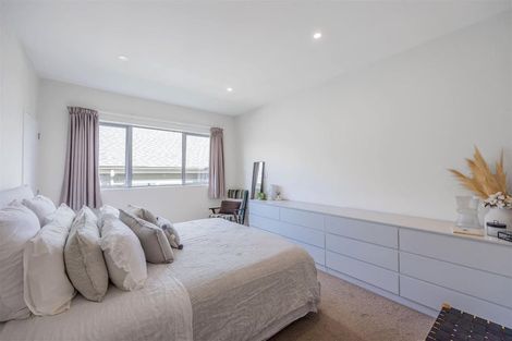 Photo of property in 15 Kaipuke Crescent, Gulf Harbour, Whangaparaoa, 0930