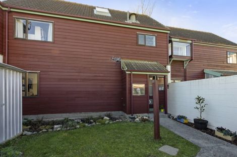 Photo of property in 17-u2 Randwick Crescent, Moera, Lower Hutt, 5010