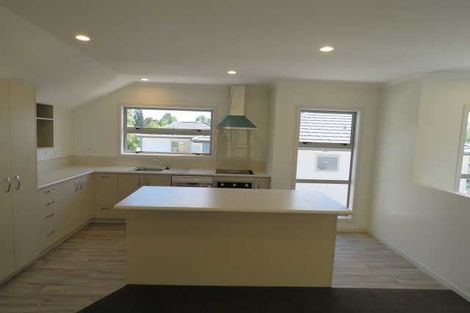 Photo of property in 50u4 Banbury Crescent, Fairfield, Hamilton, 3214