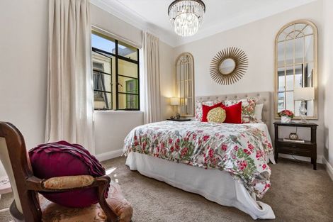 Photo of property in 10a Victoria Road, Devonport, Auckland, 0624