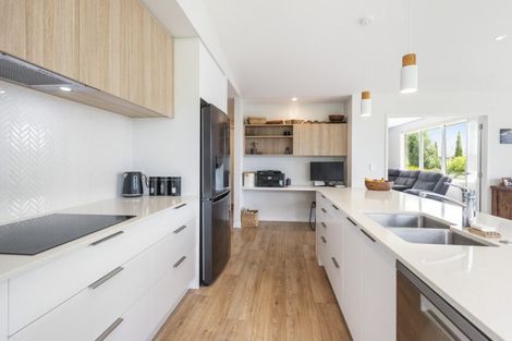 Photo of property in 15 Louise Drive, Ohauiti, Tauranga, 3112