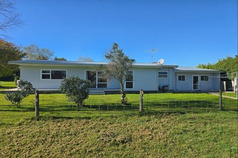 Photo of property in 28 Leeton Drive, Waipukurau, 4200