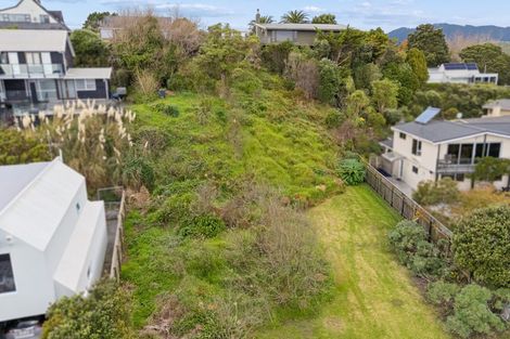 Photo of property in 19 Groves Road, Raumati Beach, Paraparaumu, 5032