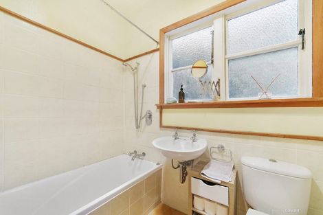 Photo of property in 11 Leveson Street, Strathmore Park, Wellington, 6022