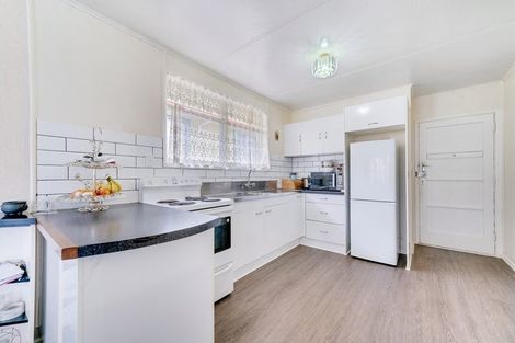 Photo of property in 90 Tennessee Avenue, Mangere East, Auckland, 2024