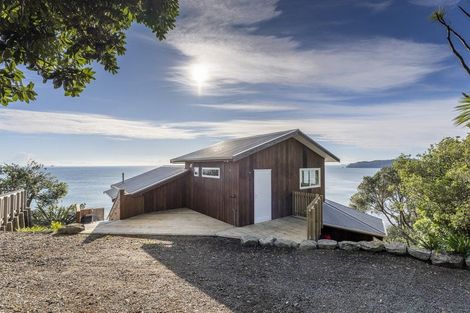 Photo of property in 61 Motuhoa Road, Tairua, 3508