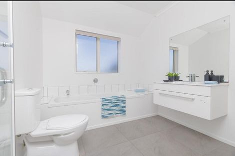 Photo of property in 24 Melksham Drive, Churton Park, Wellington, 6037