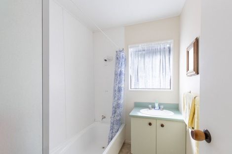Photo of property in 15b Jeffares Place, Taradale, Napier, 4112