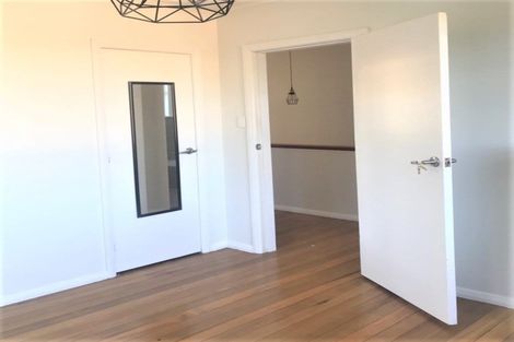 Photo of property in 40 Hindmarsh Street, Johnsonville, Wellington, 6037