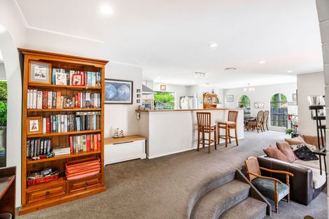 Photo of property in 48 Te Atatu Road, Te Atatu South, Auckland, 0610