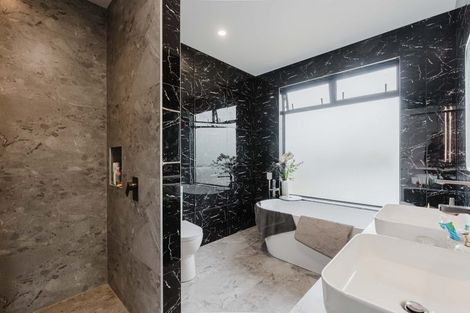 Photo of property in 275 Racecourse Road, Cambridge, 3493