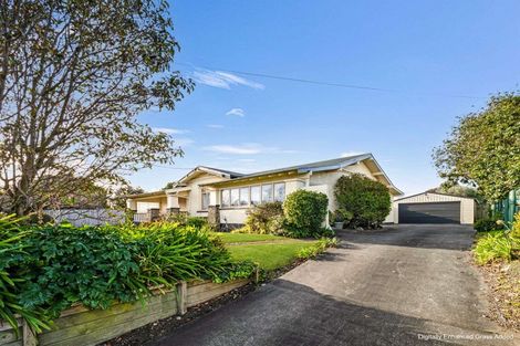 Photo of property in 28 Carlton Avenue, Gonville, Whanganui, 4501