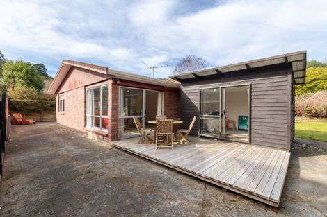 Photo of property in 71 Blue Mountains Road, Pinehaven, Upper Hutt, 5019