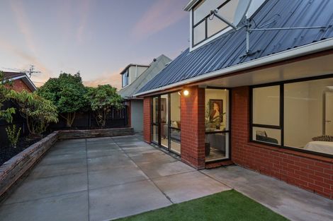 Photo of property in 49 Searells Road, Strowan, Christchurch, 8052