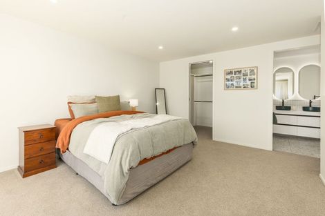 Photo of property in 94 Kotare Street, Waikanae, 5036