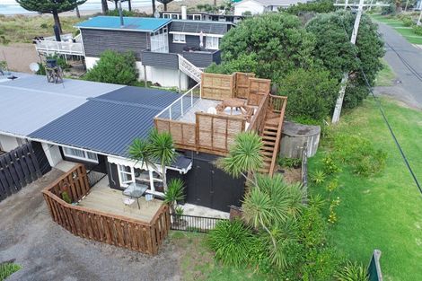 Photo of property in 79a Blue Pacific Parade, Riversdale Beach, Masterton, 5872