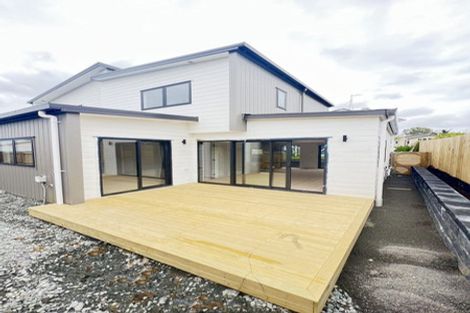 Photo of property in 9a Ussher Place, Pakuranga Heights, Auckland, 2010
