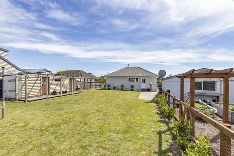 Photo of property in 8 Pandora Street, North New Brighton, Christchurch, 8083